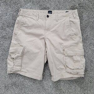 Men's Gap Khaki Shorts 34 Waist - Summer 2023